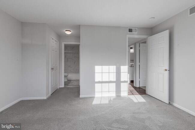 Building Photo - 110 Prosperity Ave SE