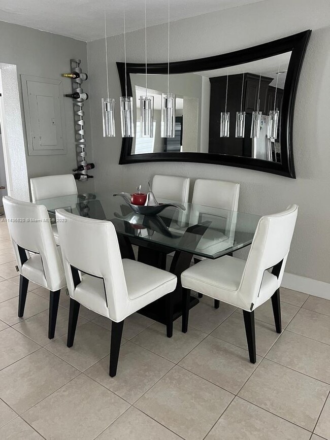 Primary Photo - 12770 SW 18th St