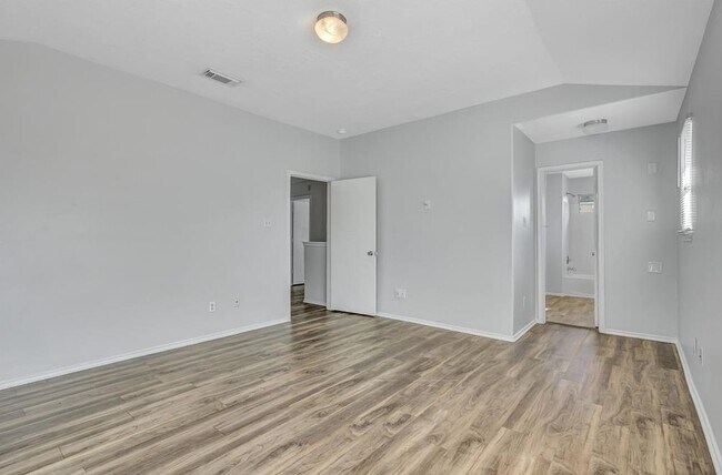 Building Photo - 2927 Cypress Island Dr