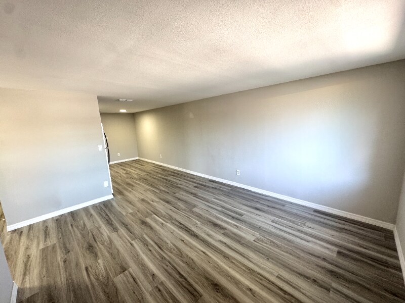 Building Photo - 5928-5930 13th St Ct E