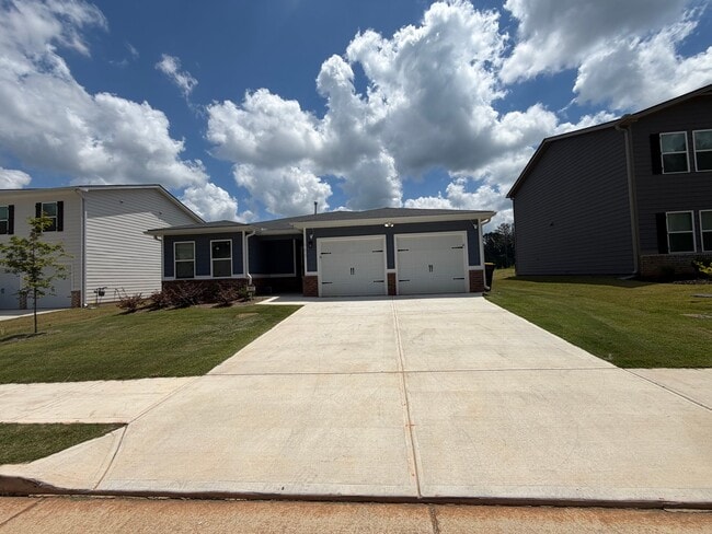 Building Photo - 123 Garden Walk