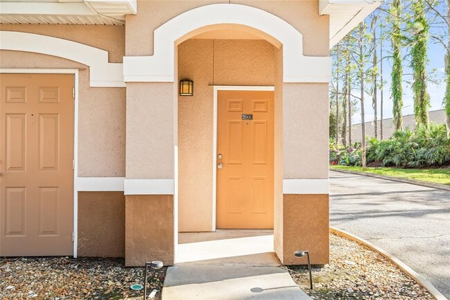 Building Photo - 18006 Villa Creek Dr