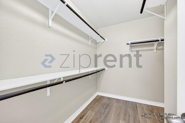 Building Photo - 8745 Ironwood Hill