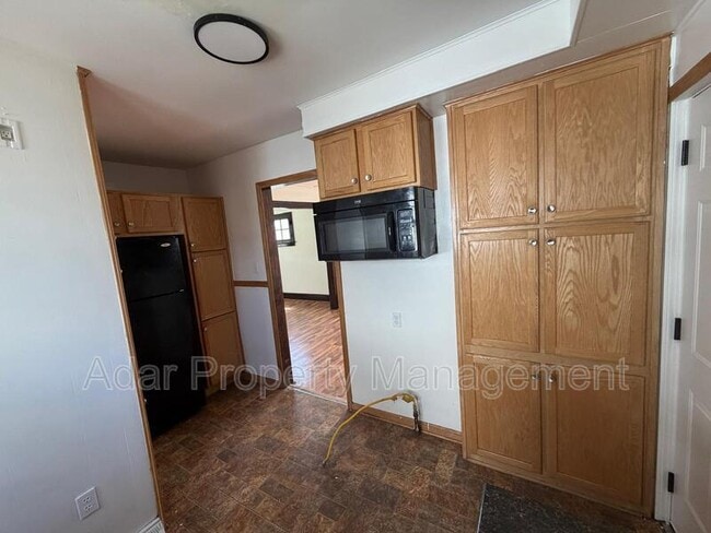Building Photo - 610 Dryden Dr