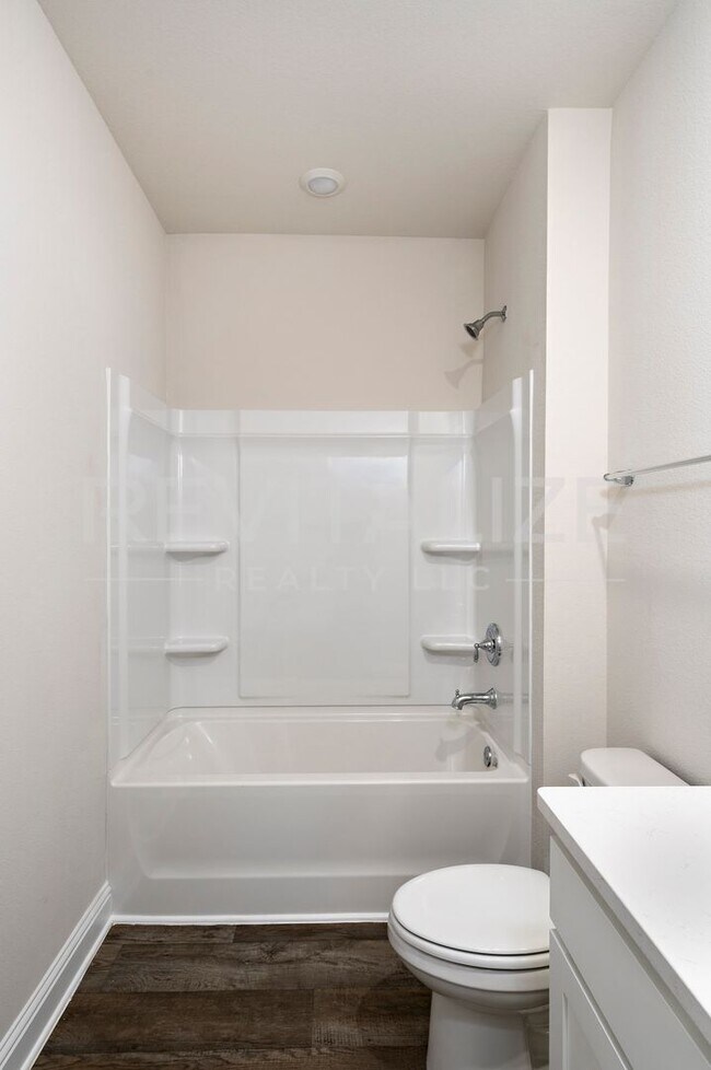 Building Photo - 14543 Dayton Cir