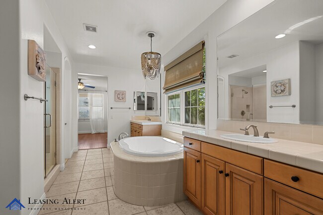 Building Photo - 26802 Pine Cliff Pl