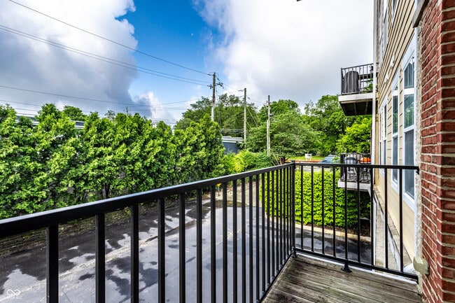Building Photo - 6556 Reserve Dr