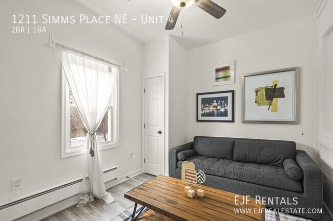 Building Photo - 1211 Simms Pl NE