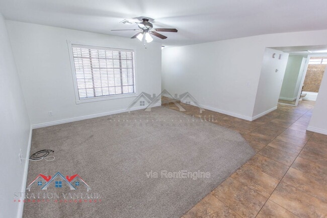 Building Photo - 1928 N Kachina