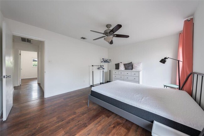 Building Photo - 12900 Coridan Dr