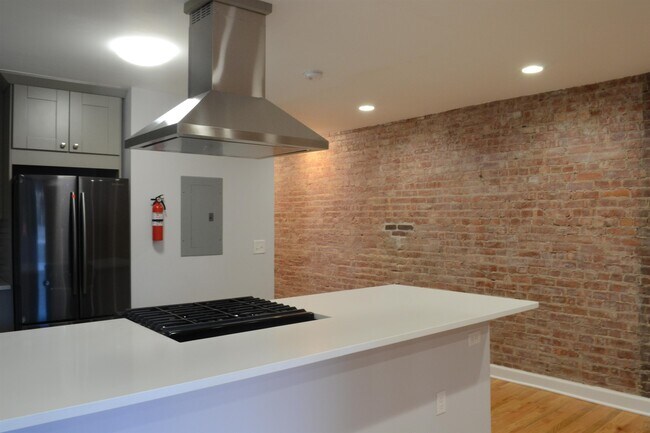 Building Photo - 1211 Palisade Ave