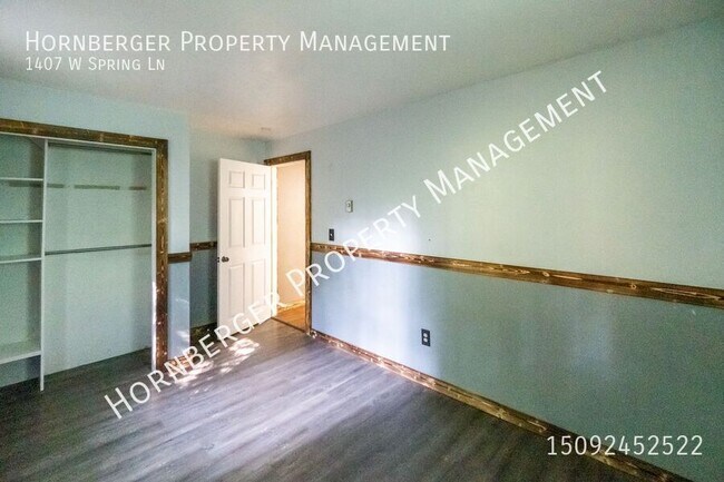 Building Photo - 1407 W Spring Ln