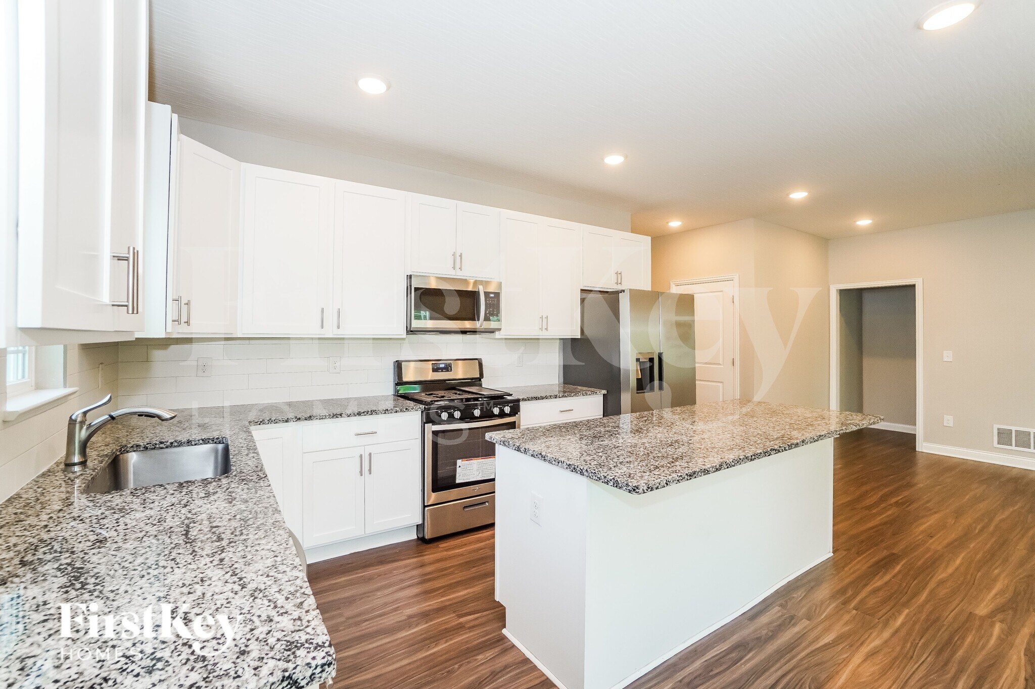 Building Photo - 1924 Ream Dr