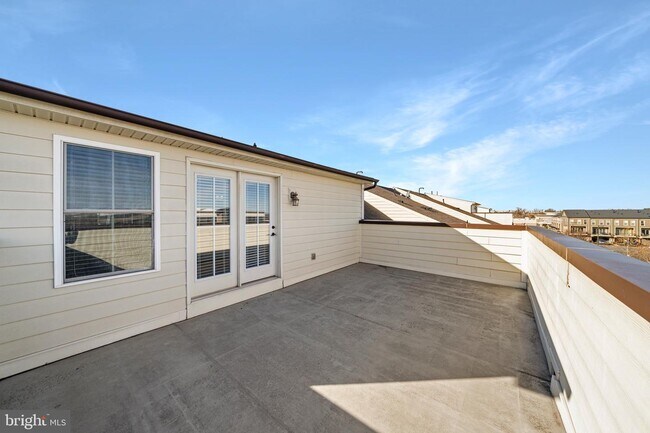 Building Photo - 20752 Duxbury Terrace