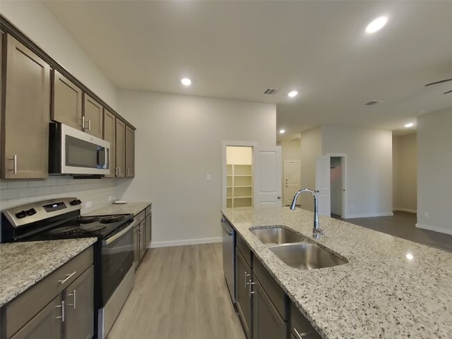 Building Photo - 2415 Cohorn Trl