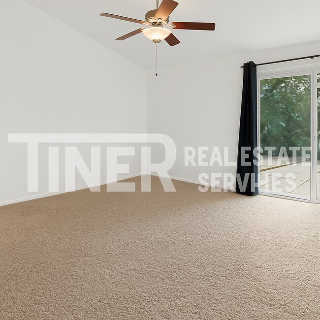 Building Photo - 3065 Cerro Cir