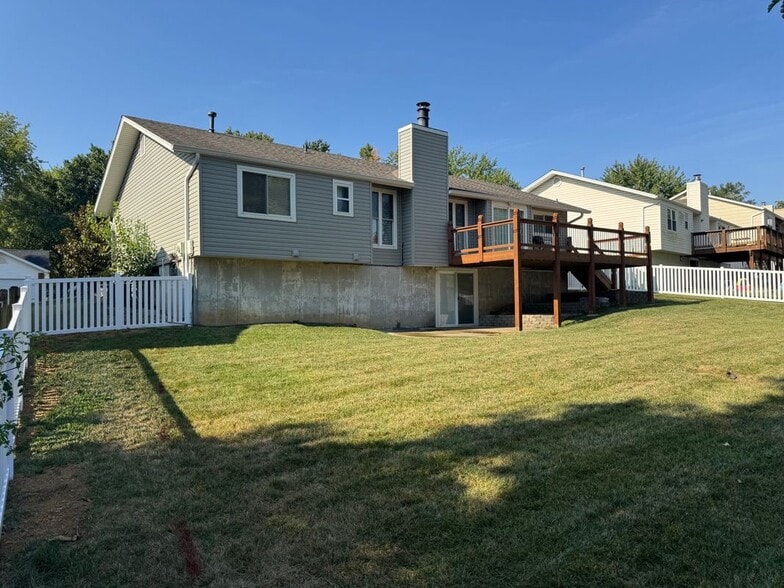 Building Photo - 1108 Amberglen Dr