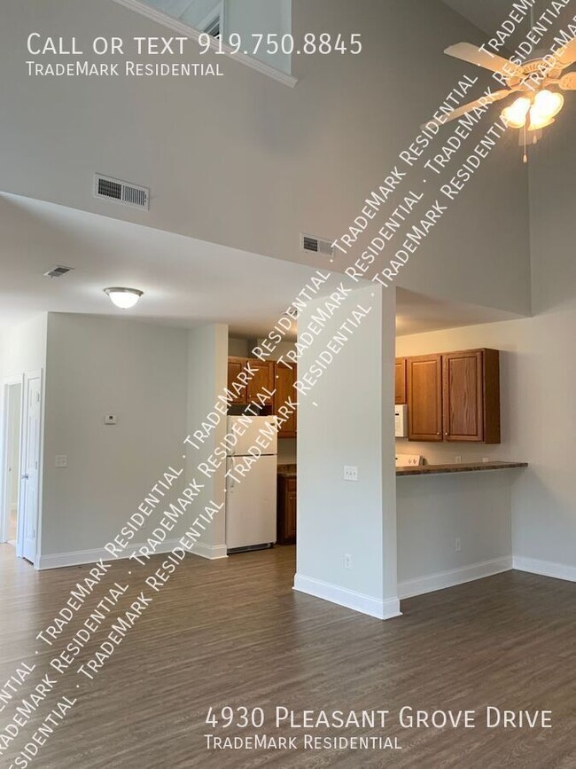 Building Photo - 3 Bedroom 2 Bath Townhome in Pleasant Grov...