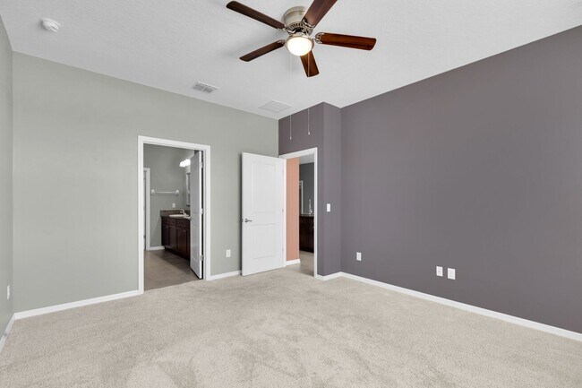 Building Photo - 3/2 Home In Upscale 55+ Gated Community