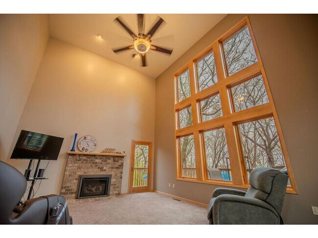 Building Photo - 13856 Essex Trail