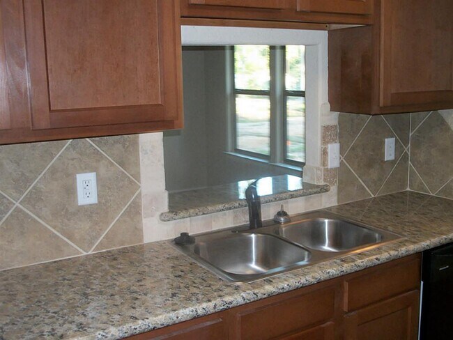 Building Photo - 12449 Royal Lake Dr