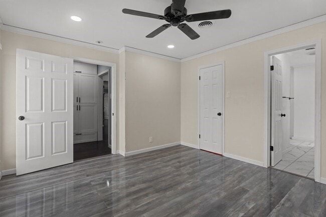 Building Photo - 3322 Providence Dr