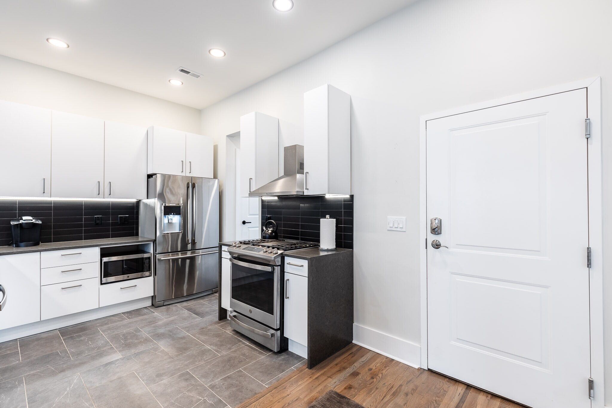 Building Photo - 795 E McMillan St