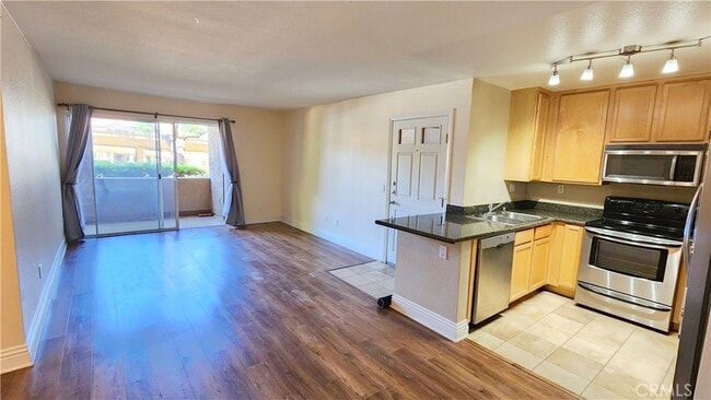 Building Photo - 2400 San Gabriel Way