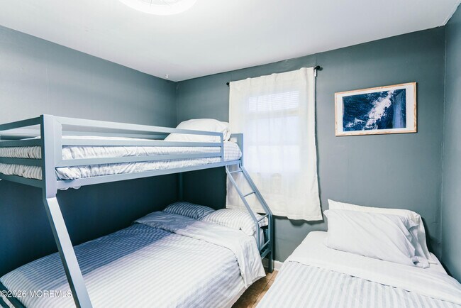 Building Photo - 13 Decatur Ave