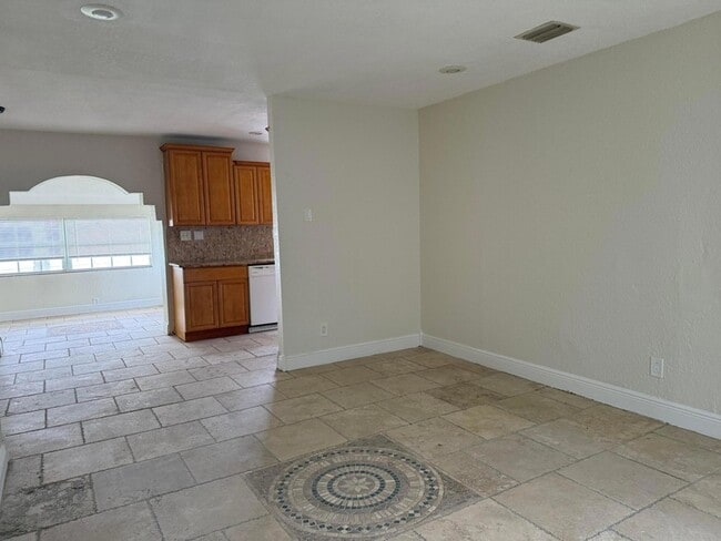 Building Photo - 1751 NW 34th Ave