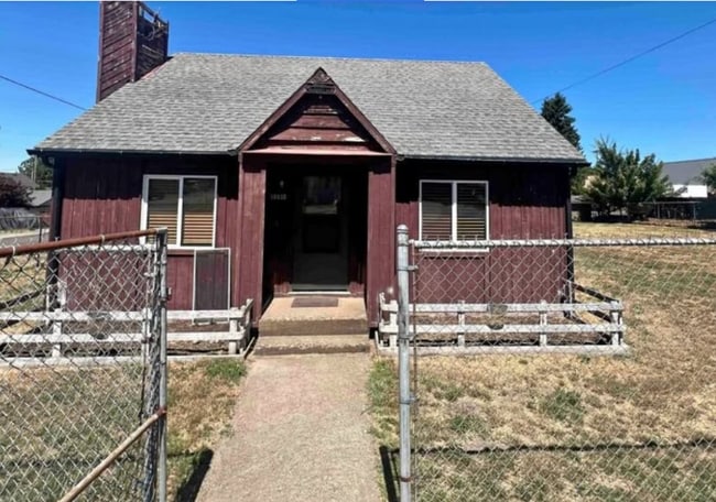 Building Photo - 38835 Pleasant St