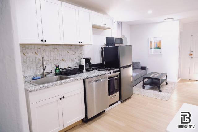 Building Photo - 1 bedroom in NEW YORK NY 10009