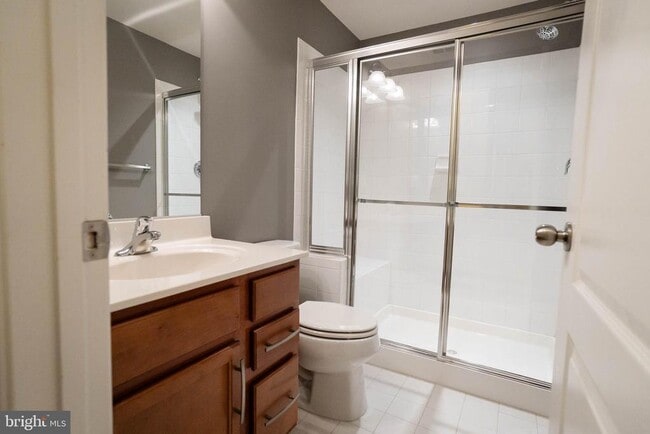 Building Photo - 815 Fair Winds Way