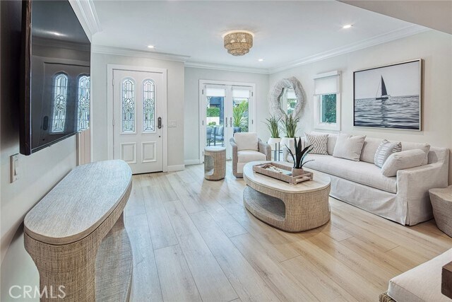 Building Photo - 410 Acacia Ave