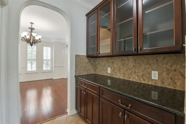 Building Photo - 20419 Windrose Bend Dr