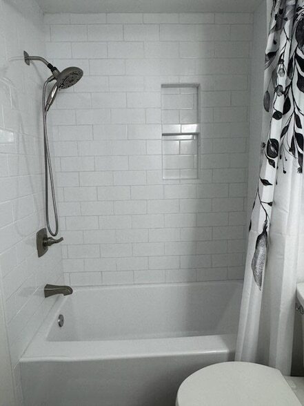 Building Photo - 8195 SE Croft Cir