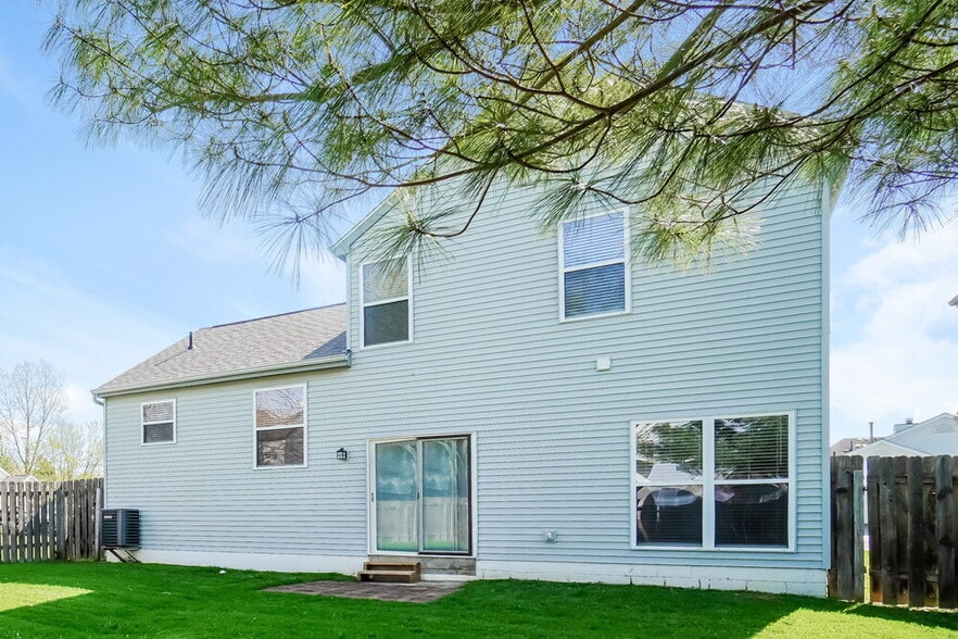 Building Photo - 5664 Dashshund Ct