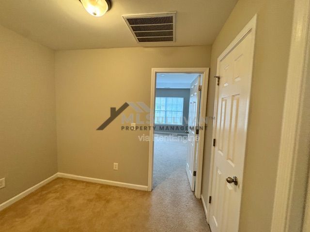 Building Photo - 604 Sawcut Ln