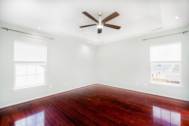 Building Photo - Spacious Living Meets Southern Comfort!