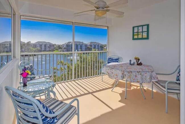 Building Photo - 353 S US Hwy 1