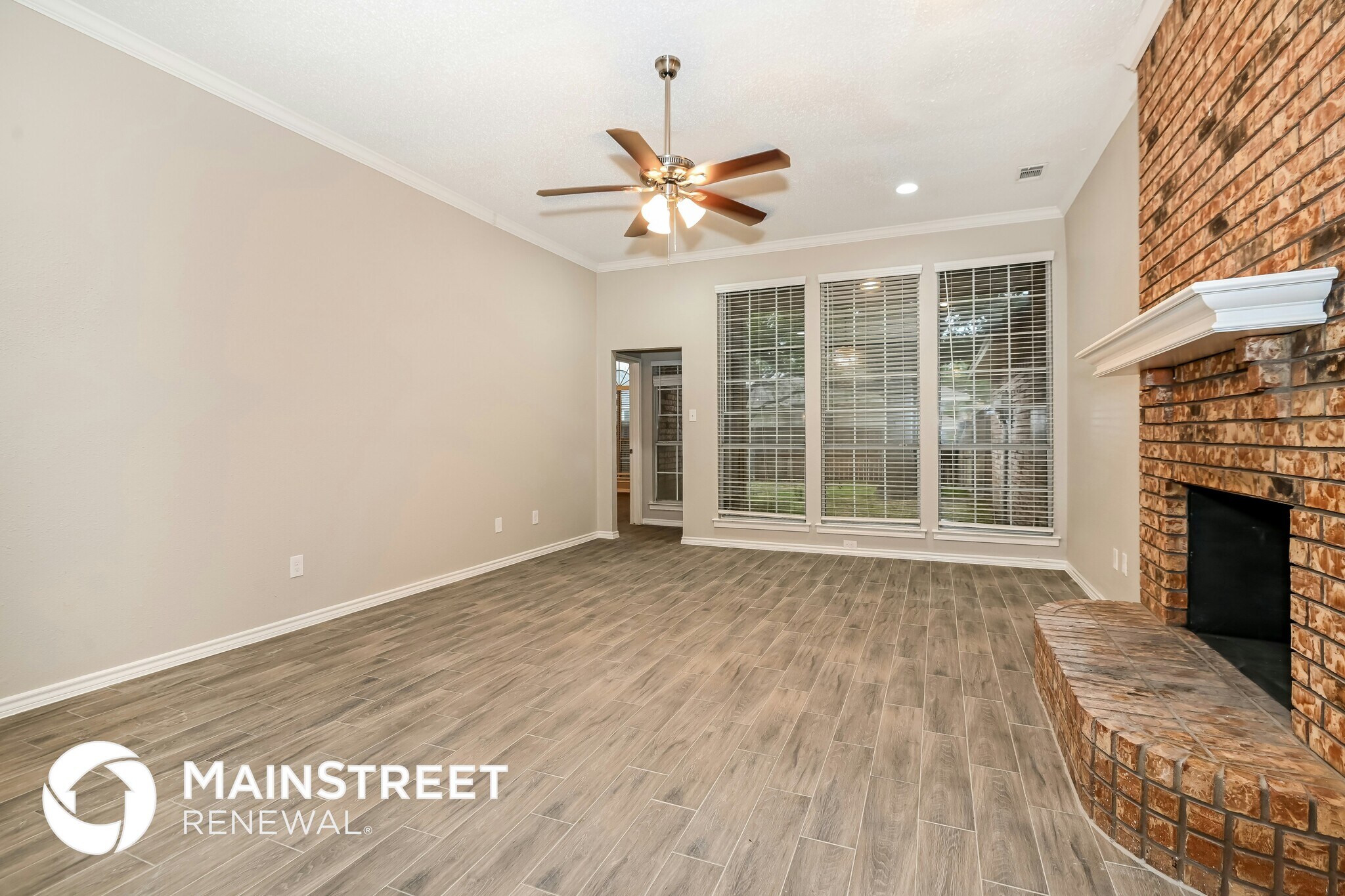 Building Photo - 1450 Cromwell Ct