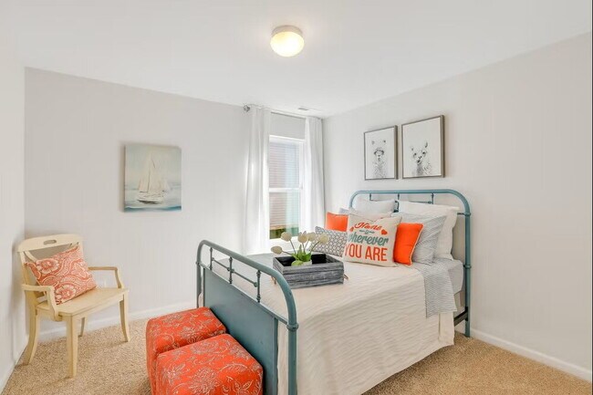 Building Photo - *** Promotion -- Sign lease by February 15 and receive $1100 off first months rent!!  Modern Comf...