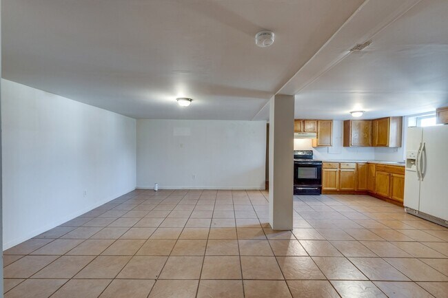 Building Photo - 2728 Nodyne Dr