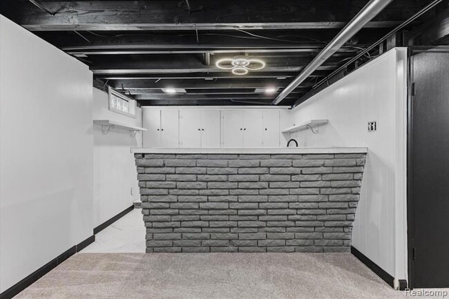 Building Photo - 2120 Wrenson St