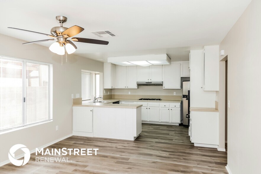 Building Photo - 3810 Boca Chica Ave