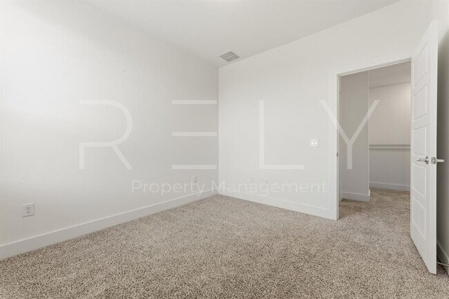 Building Photo - 11202 Gadsen Ln