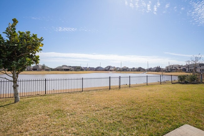 Building Photo - 835 Aqua Vista Ln
