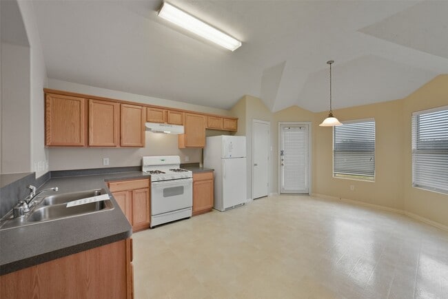 Building Photo - 19907 Parkstone Bend Ln