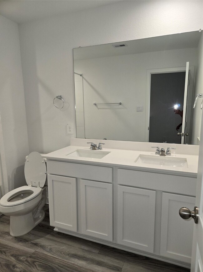 Building Photo - 2808 Lisburn Ter Ln