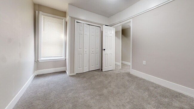 Building Photo - Updated 2-Bedroom Home with Bonus Room